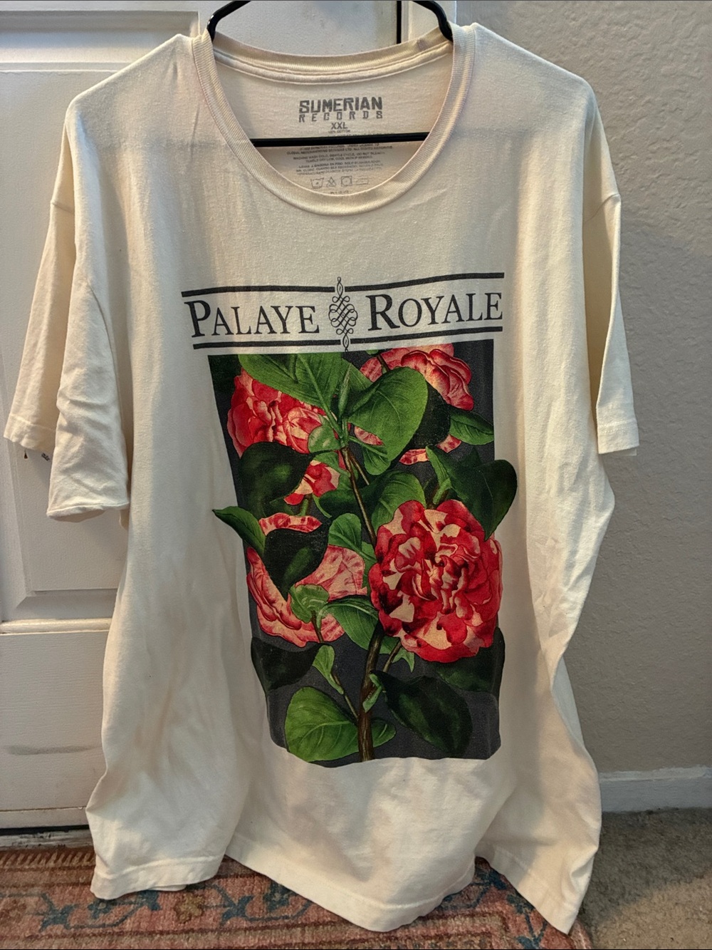Women's Cream Graphic Floral Tee